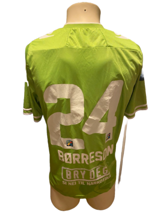 Keeper borte back